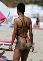 Teyana-Taylor-aHAqS7BI_o (1).jpg