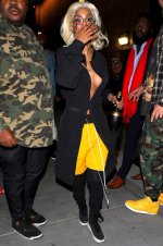 Teyana-Taylor-Braless-6-fgro.jpg
