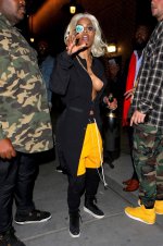 Teyana-Taylor-Braless-1-fgro.jpg