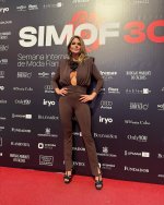 Makoke ceñida posando img_06.jpg