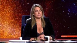 Carmen Porter, escote con transparencias 4.jpg