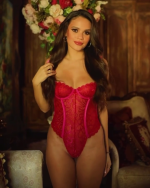 Madison Michelle Pettis  ME7UTJU_o (2).png