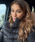 sabrinasalernofficial__2026-02-12T162950.000Z_10.jpg