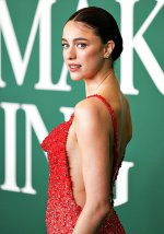 Margaret Qualley 4.jpg