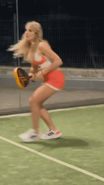 AngiePadel.gif
