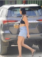 redvid_io_gal_on_vacation_in_costa_rica_ig_post_via_backgrid_january_2026 (2).jpg