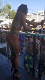 Sommer Ray 52130270_52052749_hqcelebcorner-1 (9).jpg
