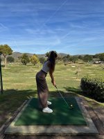 Una mañana de golf y mucho sol🏌🏼_♀️⛳️Ha sido mi primera vez y tengo que decir que pensaba que 6.jpg