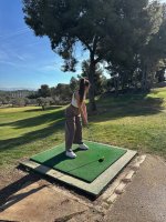 Una mañana de golf y mucho sol🏌🏼_♀️⛳️Ha sido mi primera vez y tengo que decir que pensaba que 5.jpg