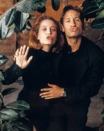 scully.mulder.xfiles__2026-01-06T195541.000Z_1.jpg