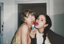 selena-gomez-taylors-wift-Rmp825sy8ihM22JzL8H2DMJ-1200x840@diario_abc.jpg