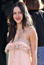 Olivia Rodrigo 1.jpg