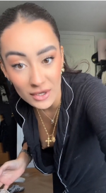 Screenshot 2026-03-15 at 00-30-02 Marina Rivers y su gran descuido en TikTok - La BiblioTeta.png