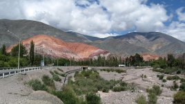 Cerro_de_los_7_colores.jpg