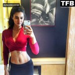 disha-patani-hot-selfie--14.jpg