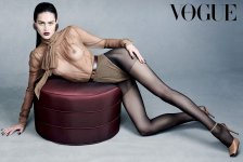 amelia-gray-sheer-breasts-nipples-vogue-korea-003.jpg
