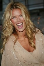 740full-veronica-varekova (3).jpg