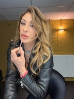 sabrinasalernofficial__2026-03-23T195535.000Z_7.jpg