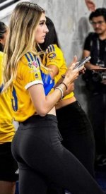 Tatiana Flores 4.jpg