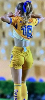 Tatiana Flores 6.jpg