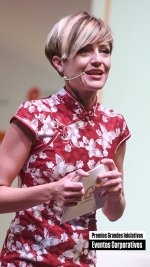 saraescu1981 - DNyv2JXWPXY.jpg