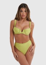 cabane_swimwear_bikini_greta_lime_2_2d06c691-bee3-470b-b650-aa0aedce7ebf-127613.jpg