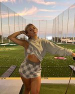  Katie Sigmond tMbCbwij_o (3).jpg