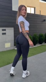 vlcsnap-2026-04-07-15h11m18s611-noelia99 (7).jpg