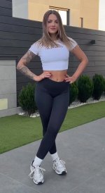 vlcsnap-2026-04-07-15h11m18s611-noelia99 (9).jpg