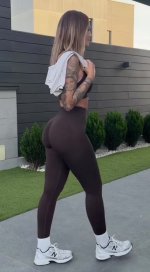 vlcsnap-2026-04-07-15h11m18s611-noelia99 (10).jpg