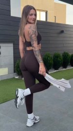 vlcsnap-2026-04-07-15h11m18s611-noelia99 (11).jpg