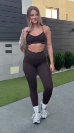 vlcsnap-2026-04-07-15h11m18s611-noelia99 (12).jpg