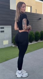 vlcsnap-2026-04-07-15h11m18s611-noelia99 (22).jpg