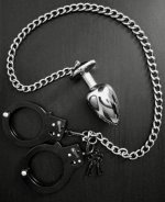 strapon b73fa599_540.jpg