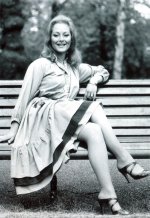 Jenny-Hanley-Feet-2432306.jpg