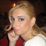 con ella toca hoy.jpg