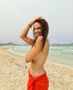 nuria-fergo-censurada-*********-por-topless.jpg