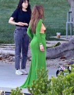 Jennifer_Lopez_during_an_exclusive_photoshoot_in_Hollywood_Hills_07-02-2023__9_.jpg