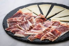 jamon-queso-oblicua.jpg