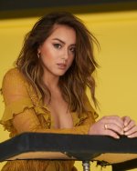 Chloe_Bennet_161.jpg