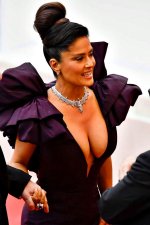 SalmaHayekKOTFMCannes16.jpg