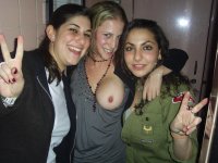 1boobflash-403.jpg