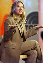 Scarlett_Johansson_at_The_Today_Show_11-13-2023_2__14_.jpg