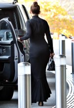 Jennifer_Lopez_Out_in_Los_Angeles_11-16-2023__2_.jpg