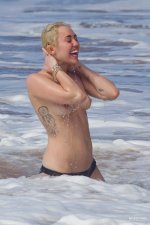 Miley Cyrus 076.jpg