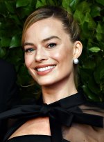 Margot Robbie 9.jpg