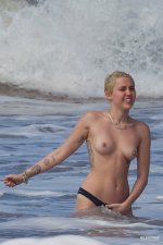 Miley Cyrus 094.jpg