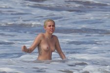 Miley Cyrus 095.jpg