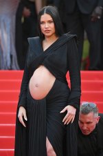 3 Adriana Lima.jpg