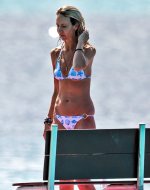 Lady_Victoria_Hervey_in_bikini_on_vacation_at_Sandy_Lane_Hotel_in_Barbados_12-29-2023__2_.jpg